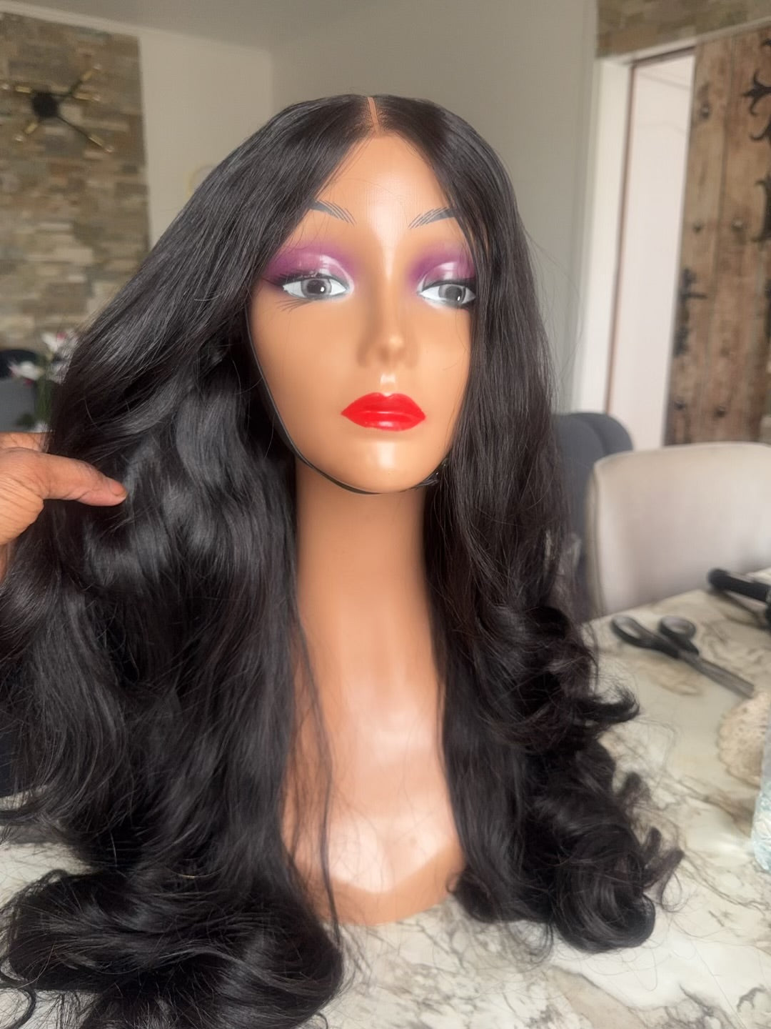 Perruque Kim semi-ondulé